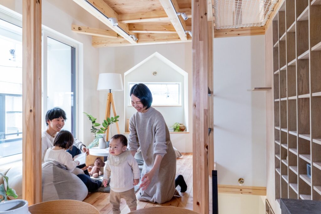 「制震」と「制振」の違いとは？家族と住まいを守る技術をわかりやすく解説