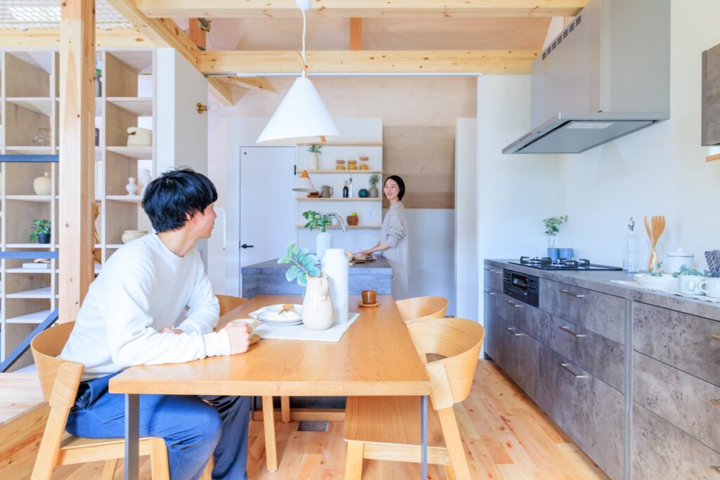 金利上昇の今、家を買うべき？迷ったときに知っておきたい家づくりのリアル